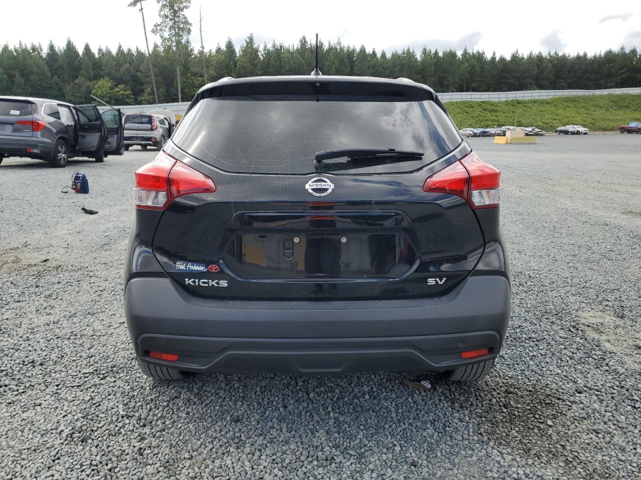 2019 Nissan Kicks S VIN: 3N1CP5CU1KL545573 Lot: 70576164