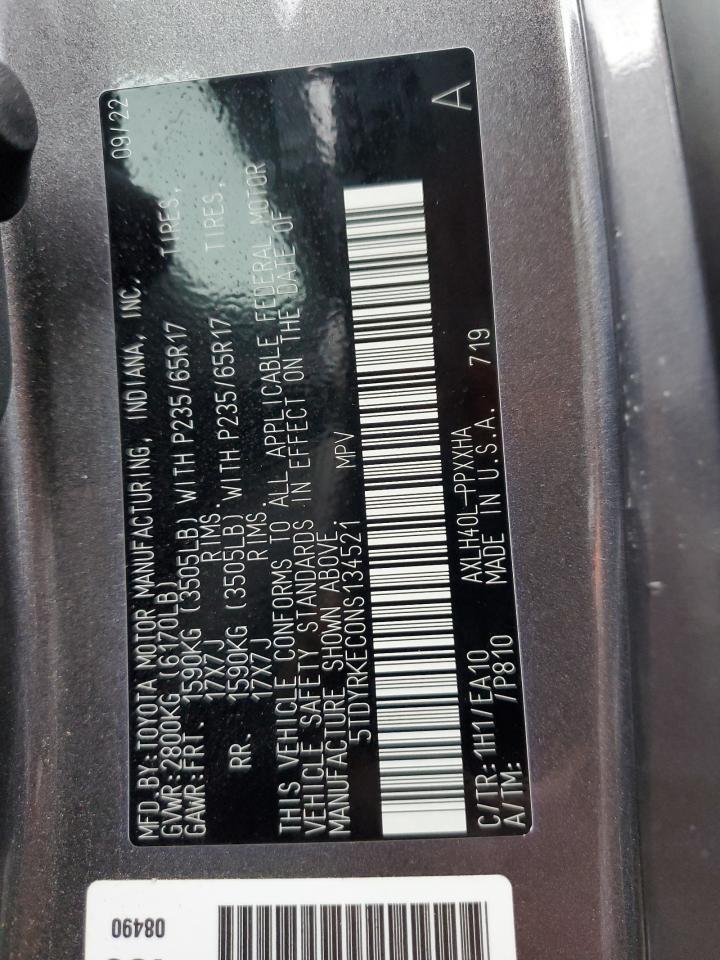 5TDYRKEC0NS134521 2022 Toyota Sienna Xle