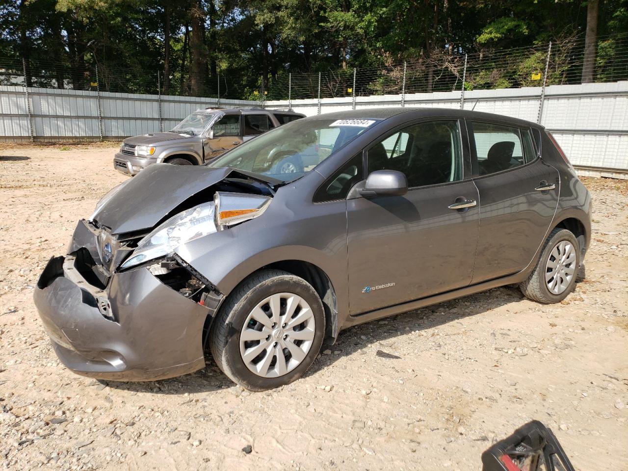 1N4AZ0CP4FC300740 2015 Nissan Leaf S