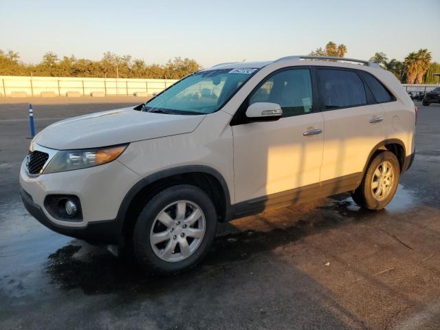 2011 Kia Sorento Base за продажба в Fresno, CA - Minor Dent/Scratches