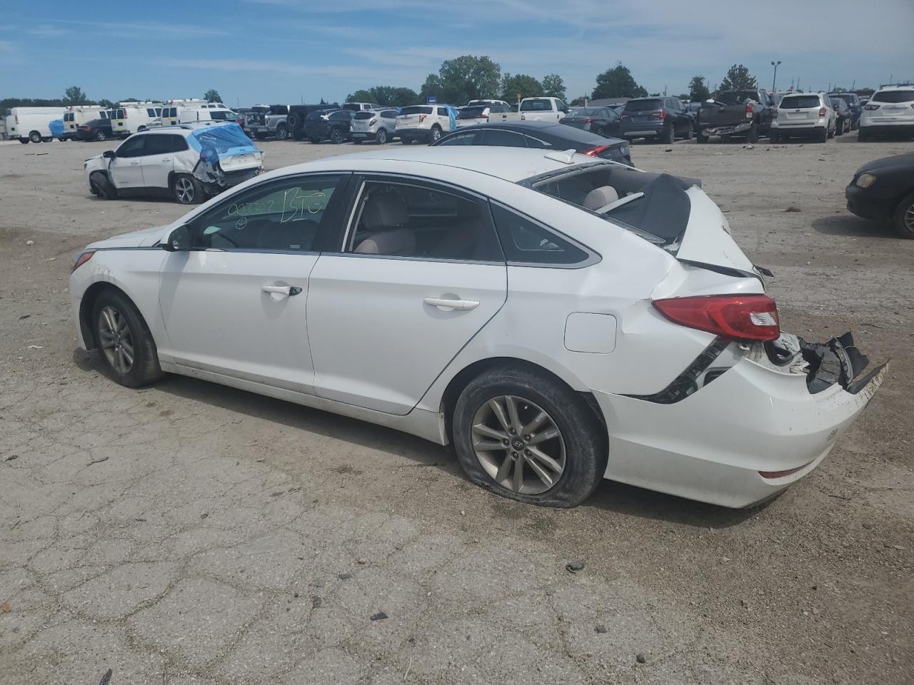 2015 Hyundai Sonata - Image 2