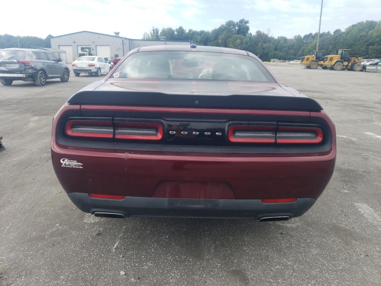 2018 Dodge Challenger Sxt VIN: 2C3CDZAG3JH224060 Lot: 70187004