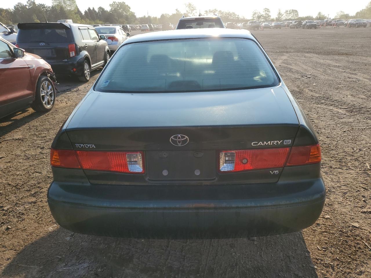 2000 Toyota Camry Le VIN: 4T1BF28KXYU937298 Lot: 71197474