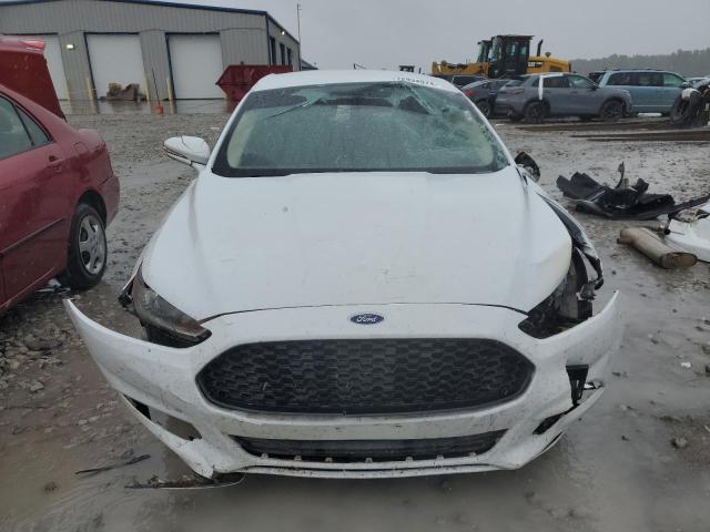  FORD FUSION 2016 Белы