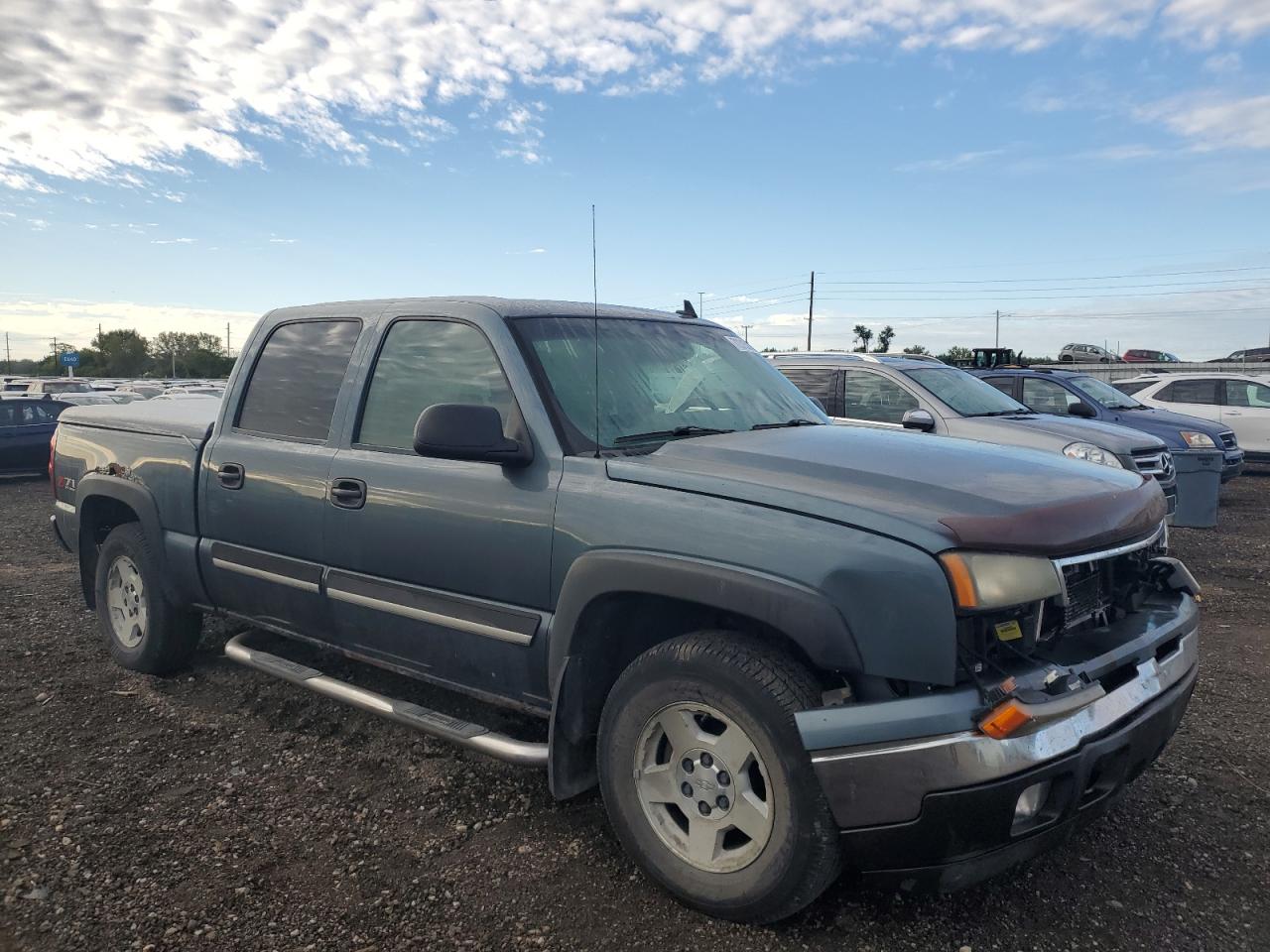 2006 Chevrolet Silverado - Image 4