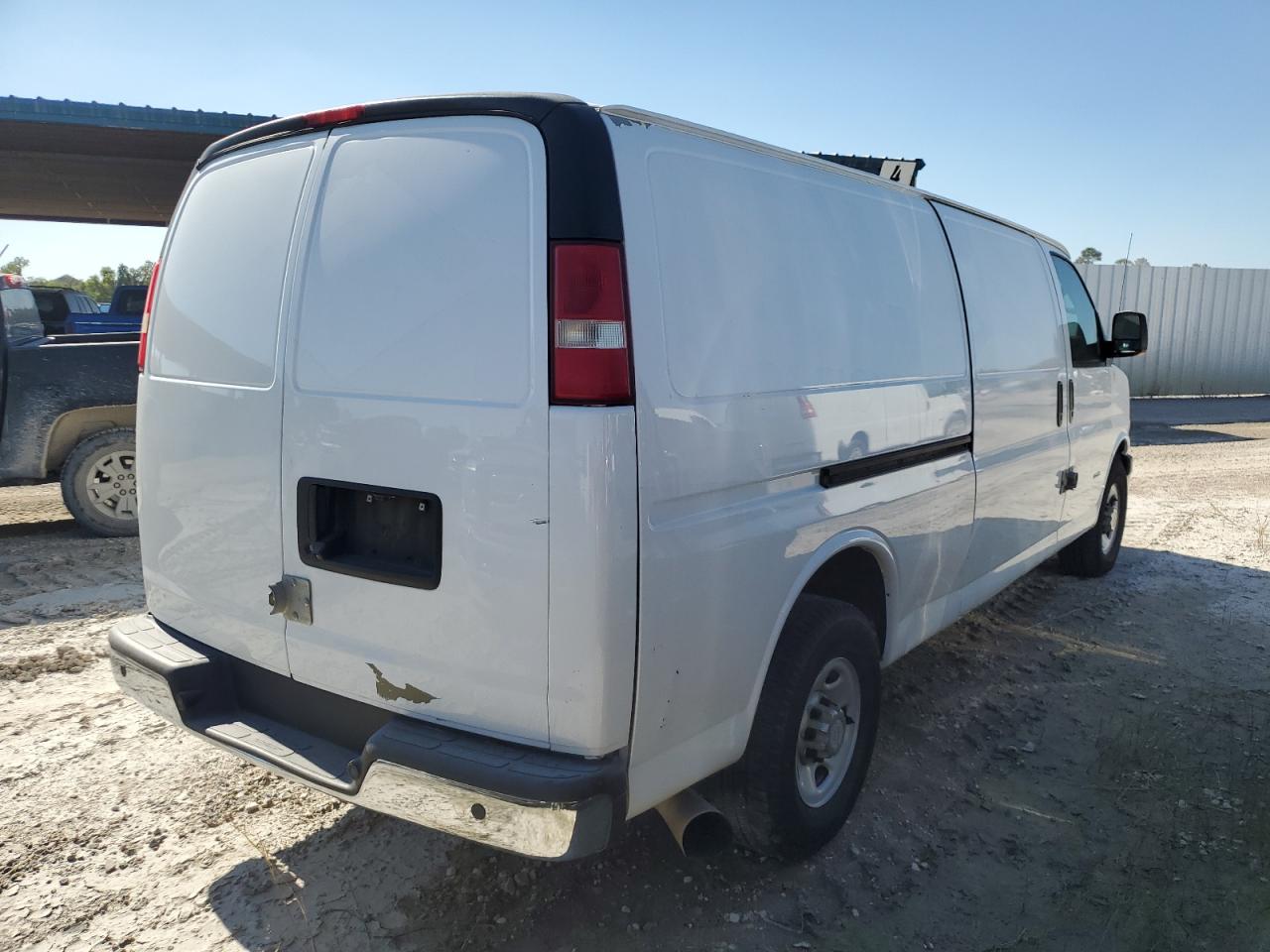 VIN 1GCZGUCL4D1109528 2013 CHEVROLET EXPRESS no.3