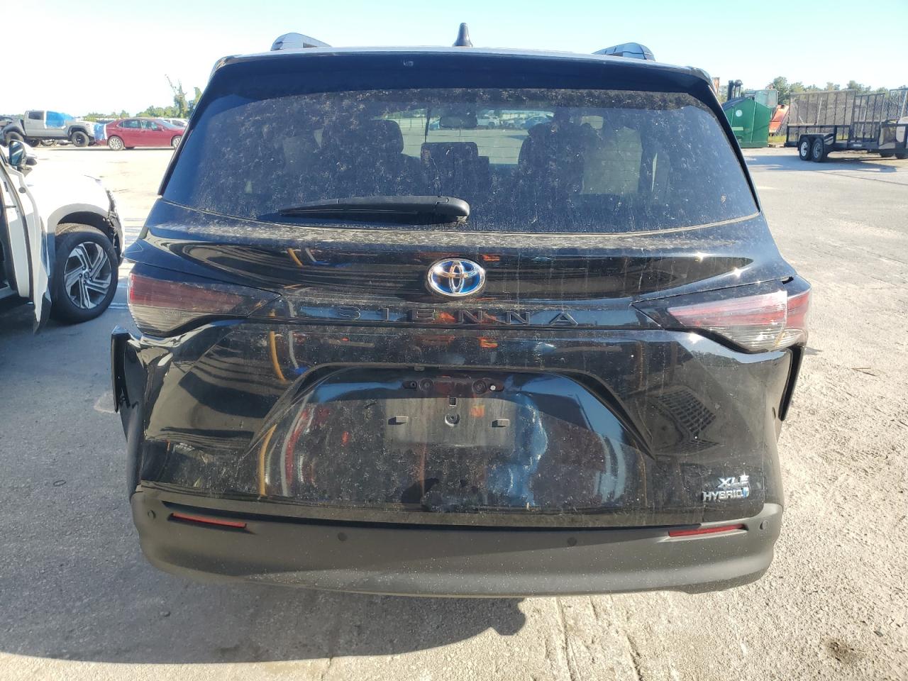 5TDYRKEC5PS162303 2023 Toyota Sienna Xle