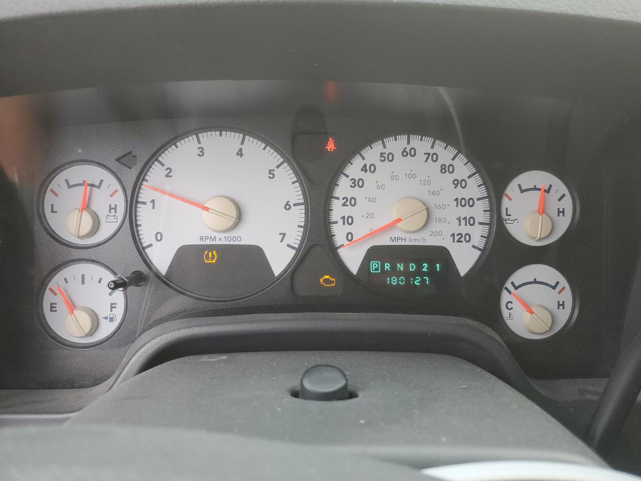 2008 Dodge RAM - Image 9