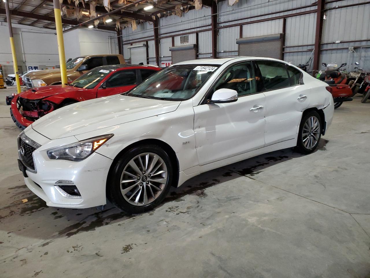 JN1EV7AR3JM438134 2018 Infiniti Q50 Luxe