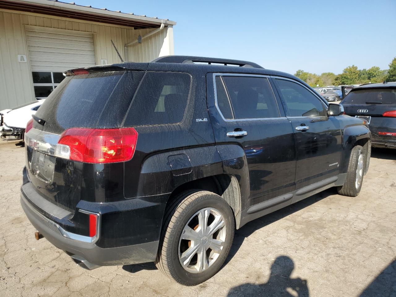 2GKFLNE38H6220138 2017 GMC Terrain Sle