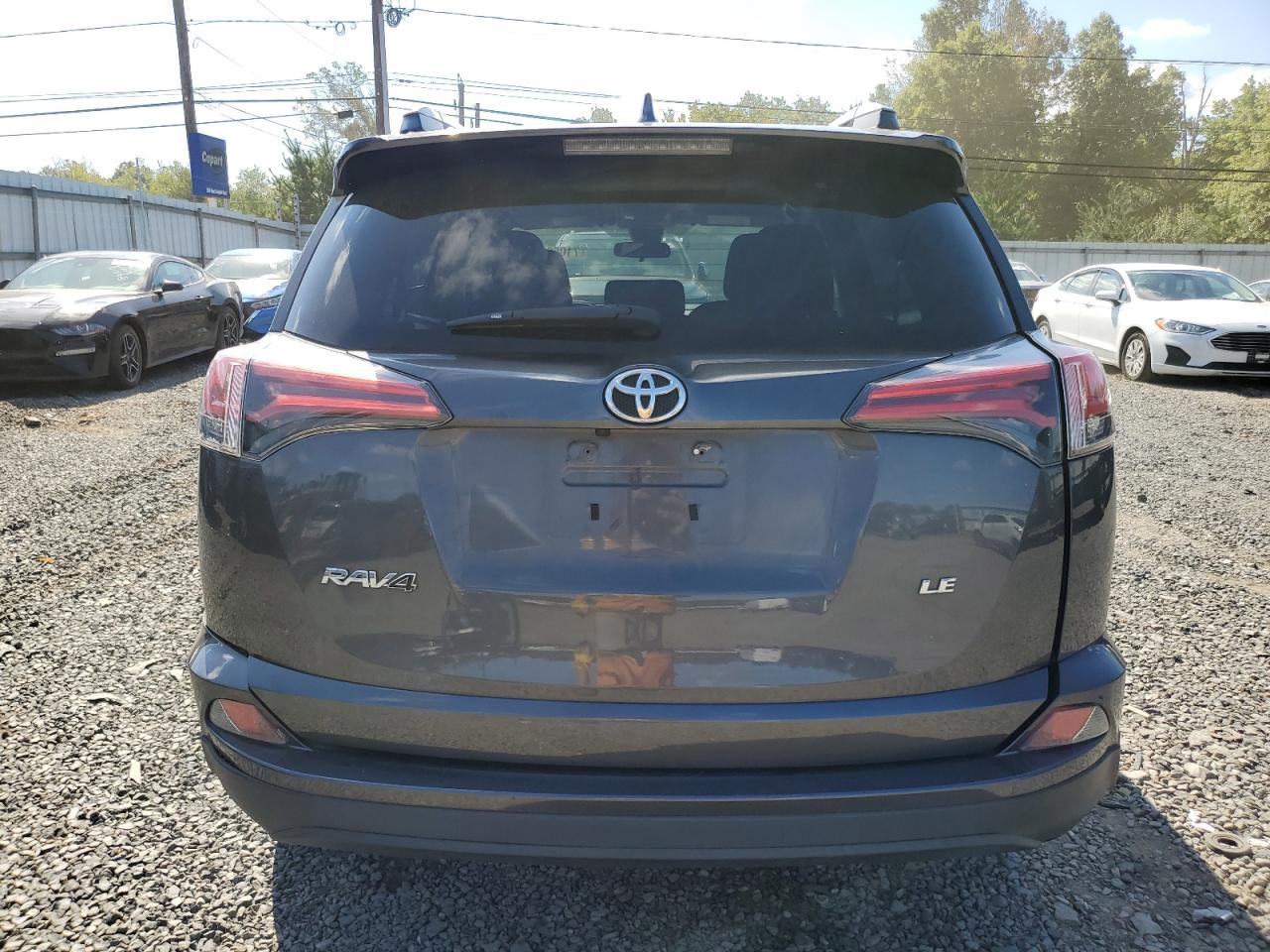 2017 Toyota Rav4 Le VIN: 2T3ZFREV3HW368310 Lot: 71063744