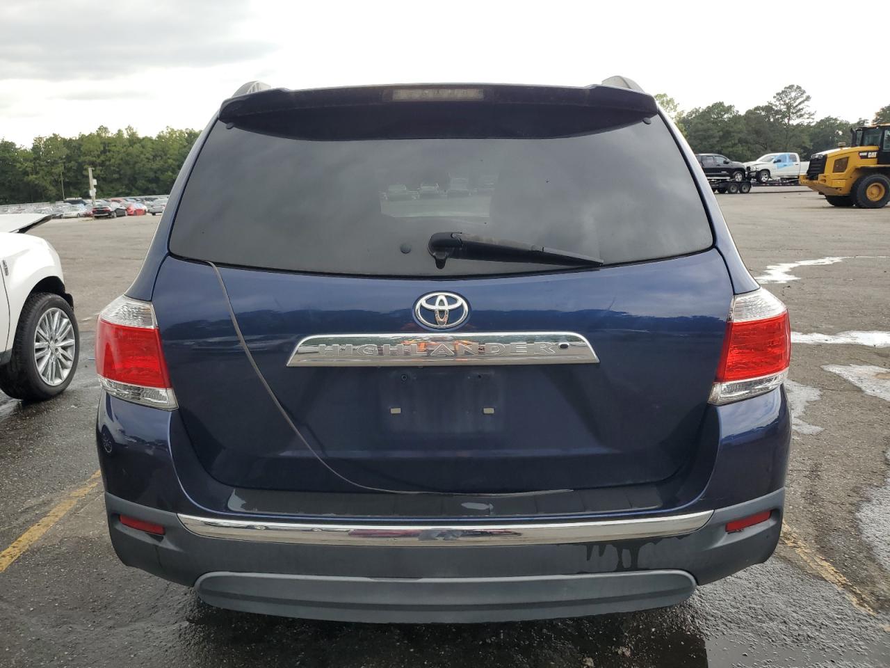 2011 Toyota Highlander Base VIN: 5TDZK3EH0BS027409 Lot: 70099094