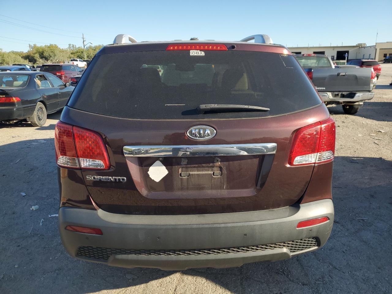 5XYKT4A2XBG066284 2011 Kia Sorento Base