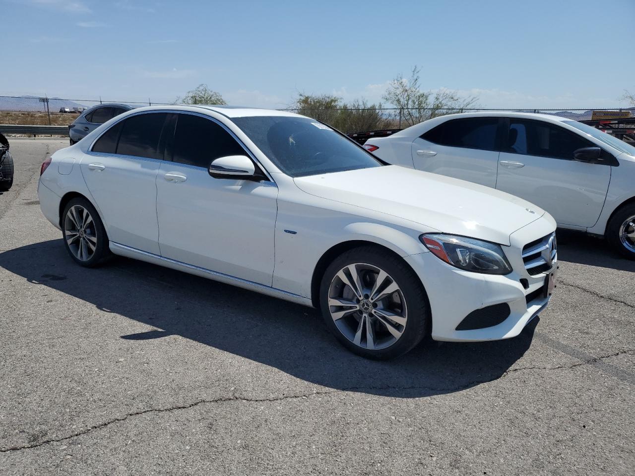 VIN 55SWF4HB4JU243060 2018 MERCEDES-BENZ C-CLASS no.4