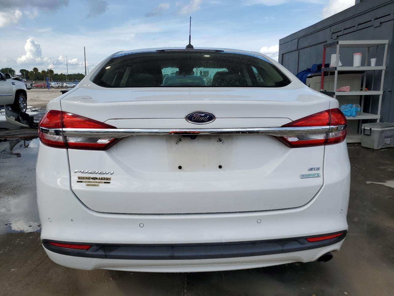 3FA6P0HD8HR293371 2017 Ford Fusion Se