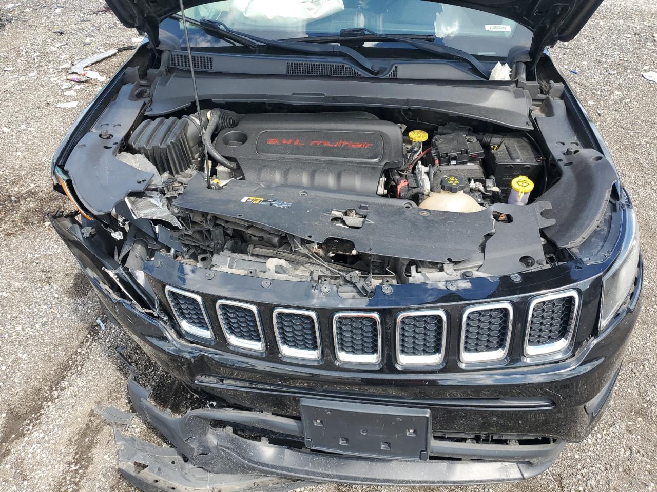 3C4NJDBB2HT639732 2017 Jeep Compass Latitude