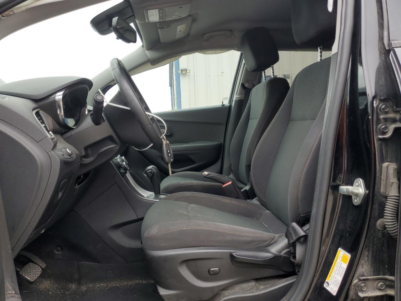 3GNCJNSB8KL217105 2019 Chevrolet Trax Ls