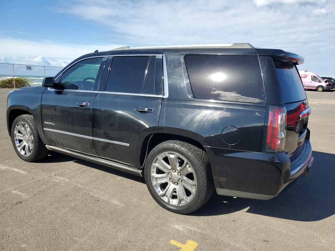2016 GMC Yukon - Image 2