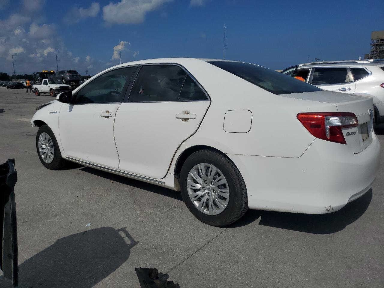 2014 Toyota Camry - Image 2