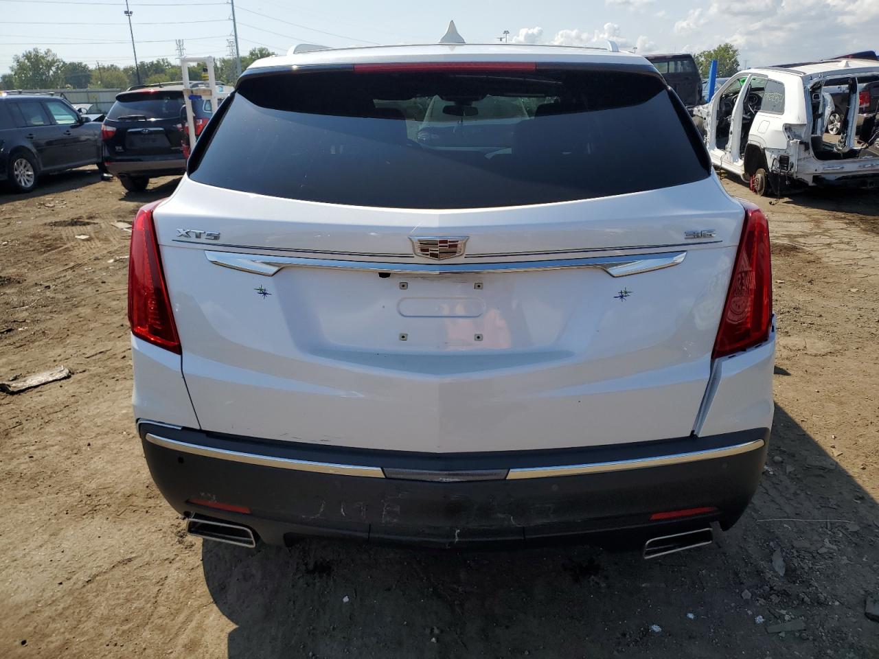 1GYKNCRS2KZ266760 2019 Cadillac Xt5 Luxury