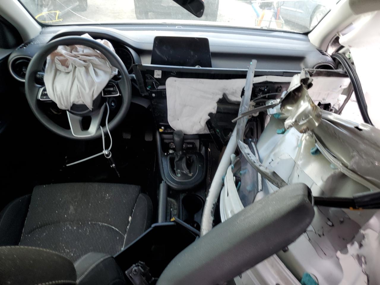 2019 Kia Forte - Image 8