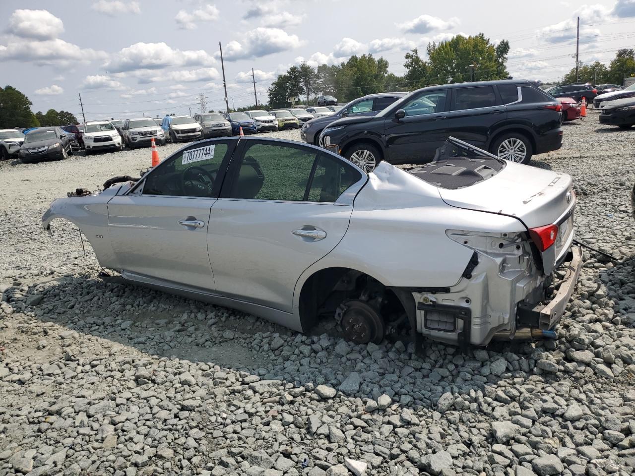 2016 Infiniti Q50 - Image 2