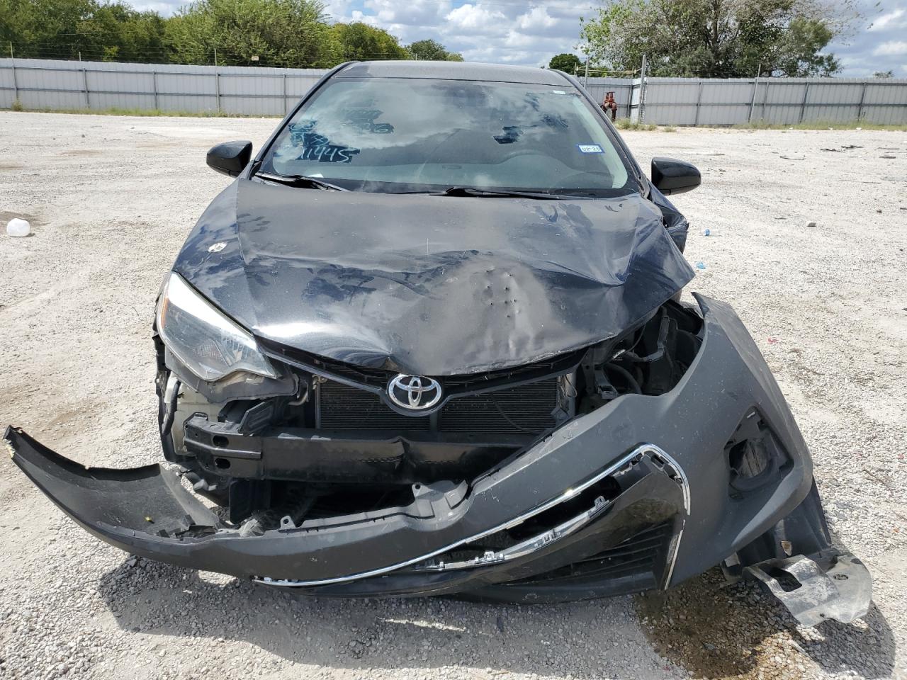 2015 Toyota Corolla - Image 5