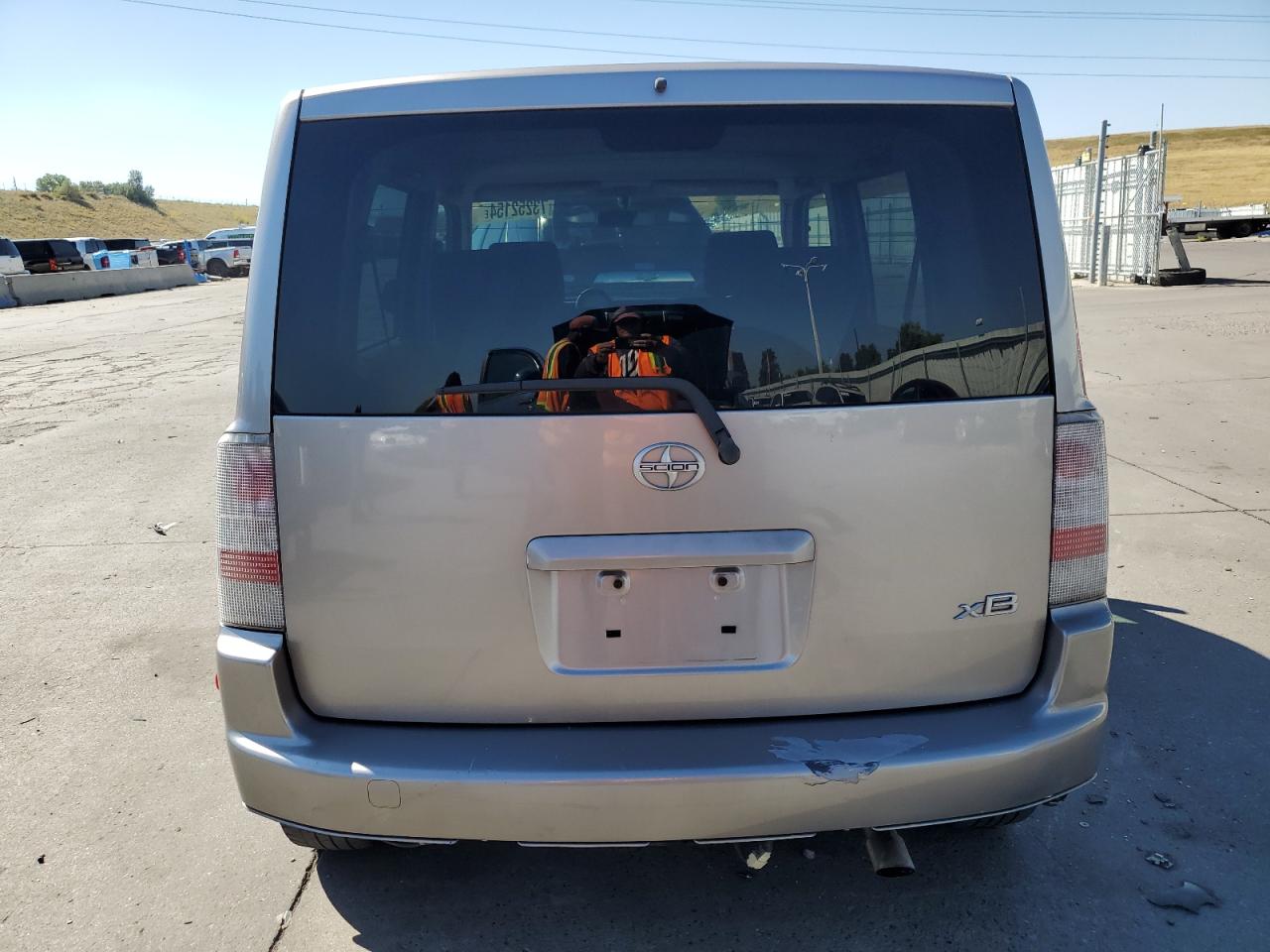 2006 Toyota Scion Xb VIN: JTLKT324464081138 Lot: 73252154