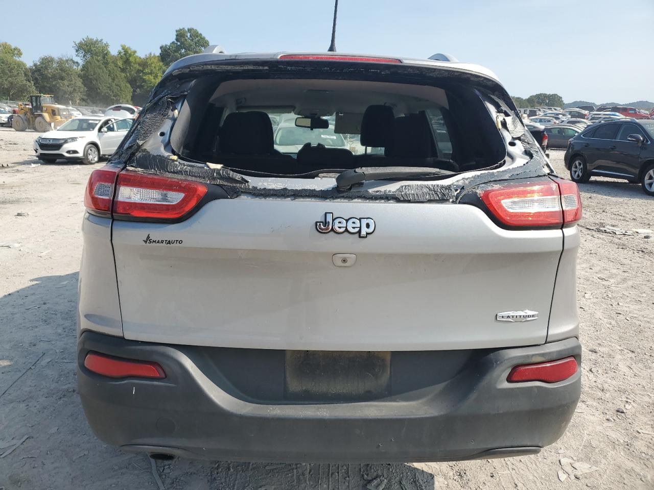 1C4PJLCB2FW642686 2015 Jeep Cherokee Latitude