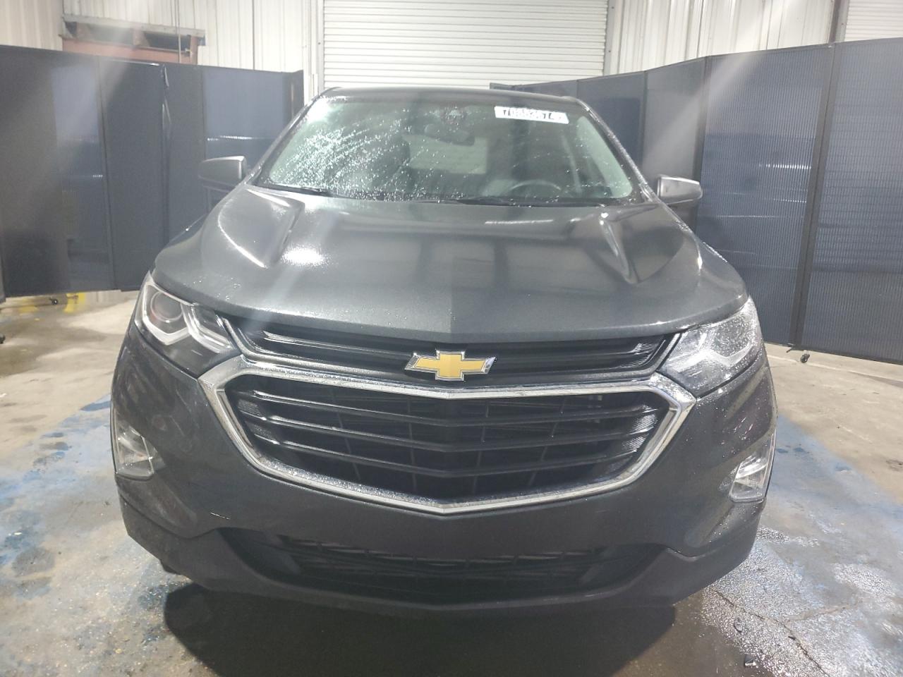 2GNAXHEV5M6108072 Chevrolet Equinox LS 5