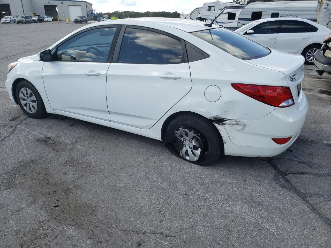 VIN KMHCT4AE5GU066760 2016 HYUNDAI ACCENT no.2