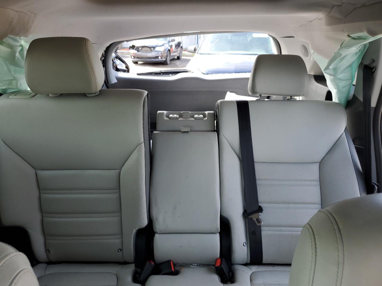 2016 Kia Sorento - Image 10