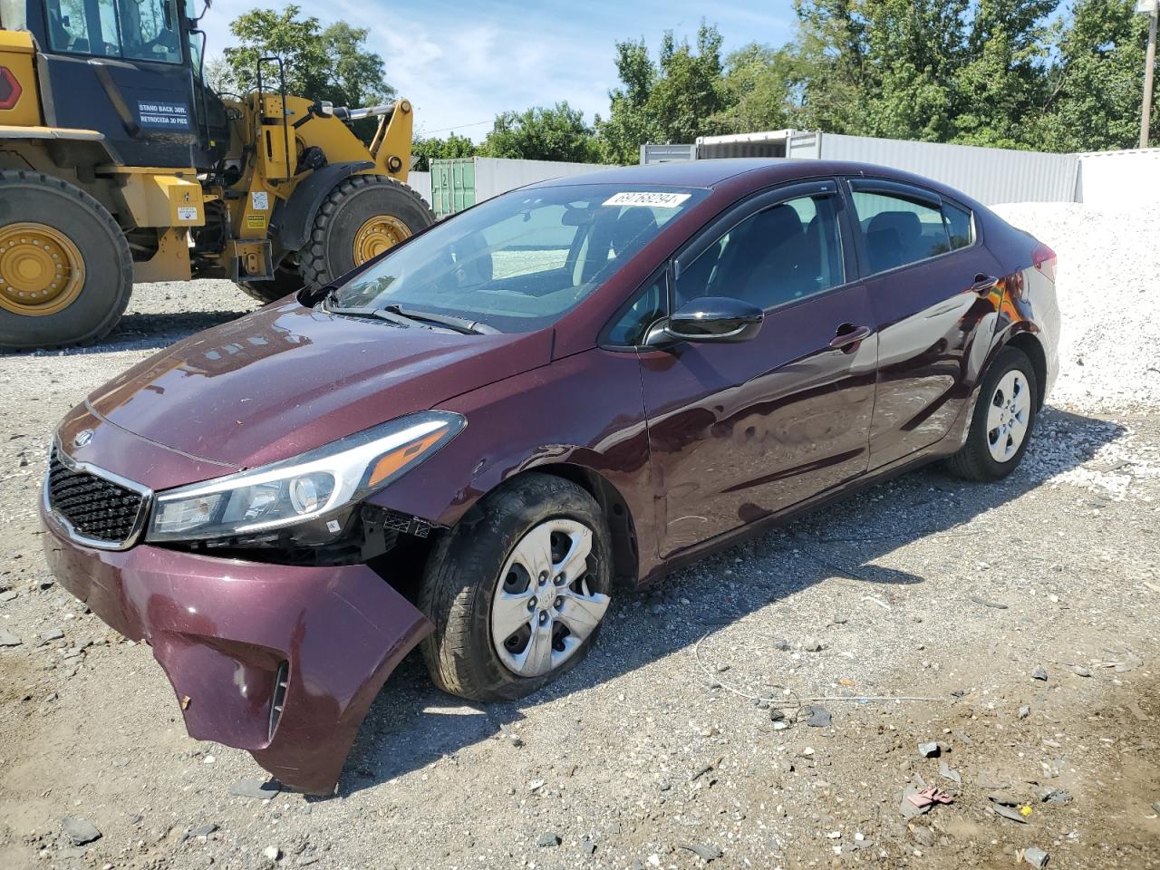 3KPFK4A74JE177568 2018 KIA FORTE - Image 1