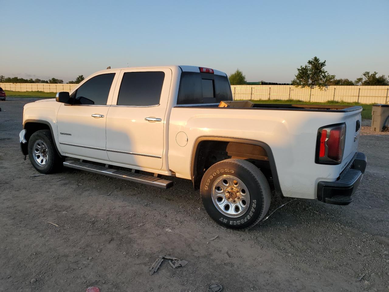 2018 GMC Sierra - Image 2