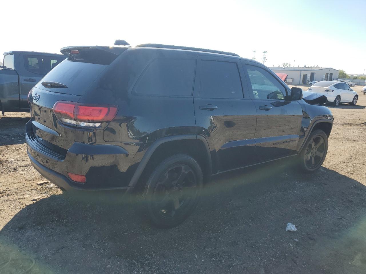 2020 Jeep Grand Cherokee - Image 3