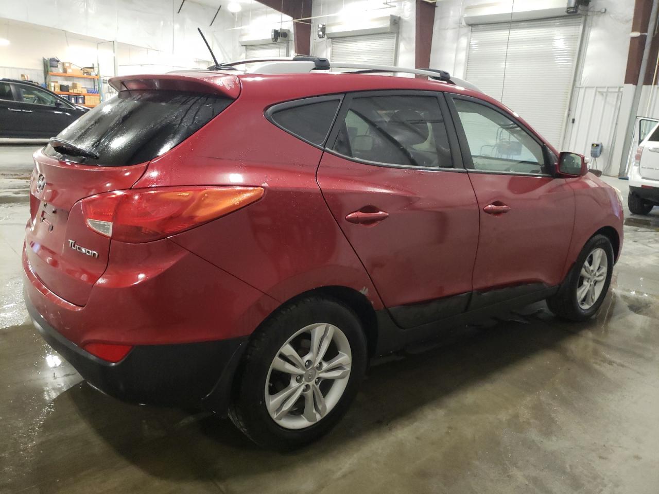 2012 Hyundai Tucson - Image 3