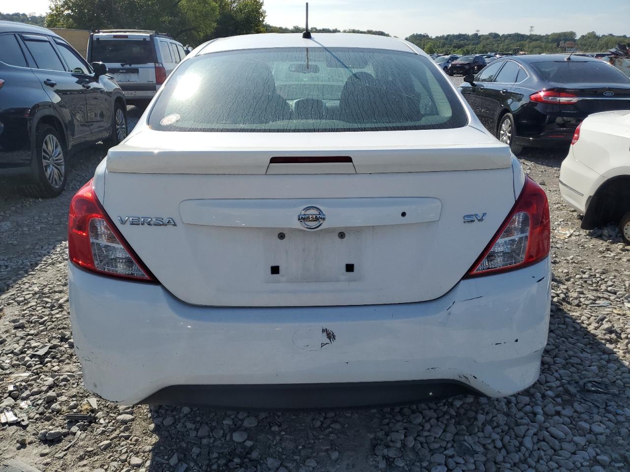 3N1CN7APXHL817867 2017 Nissan Versa S