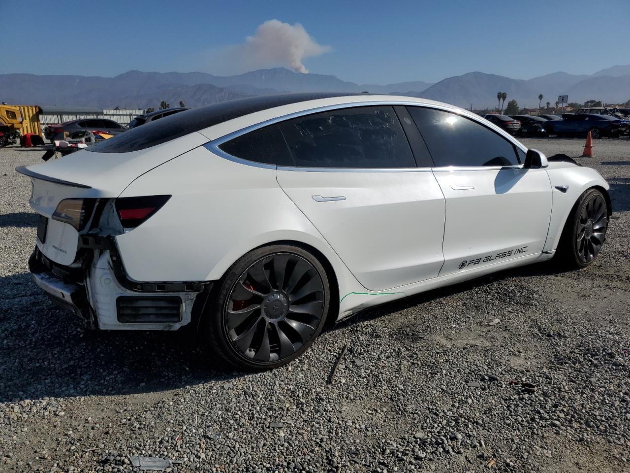 5YJ3E1EB1KF437864 2019 Tesla Model 3