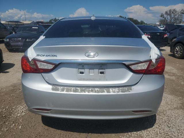  HYUNDAI SONATA 2013 Серебристый