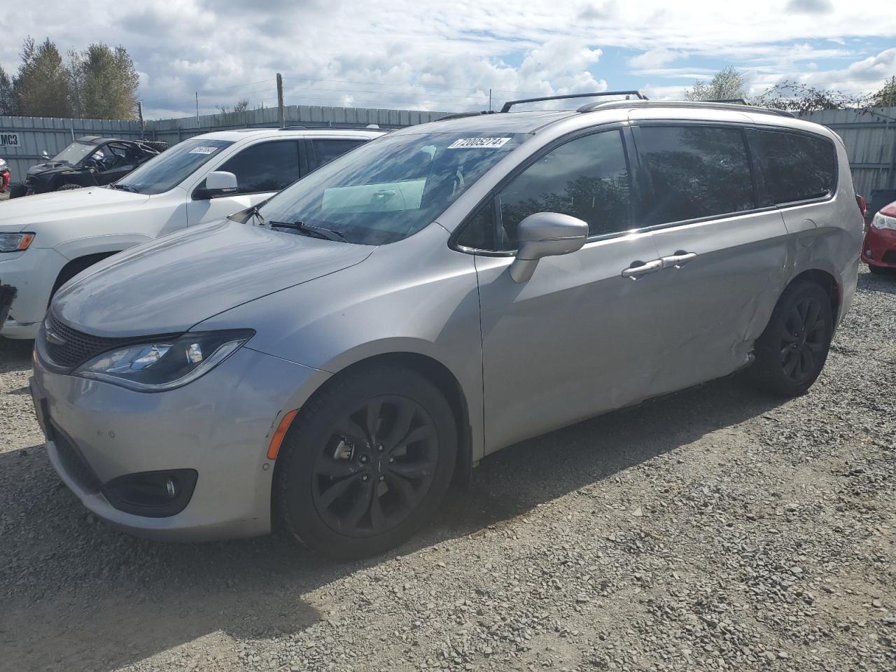 2C4RC1GG8JR247636 2018 CHRYSLER PACIFICA - Image 1