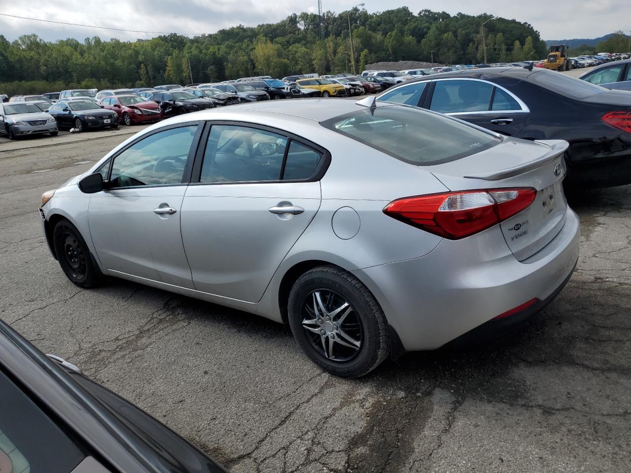 VIN KNAFK4A64E5220926 2014 KIA FORTE no.2