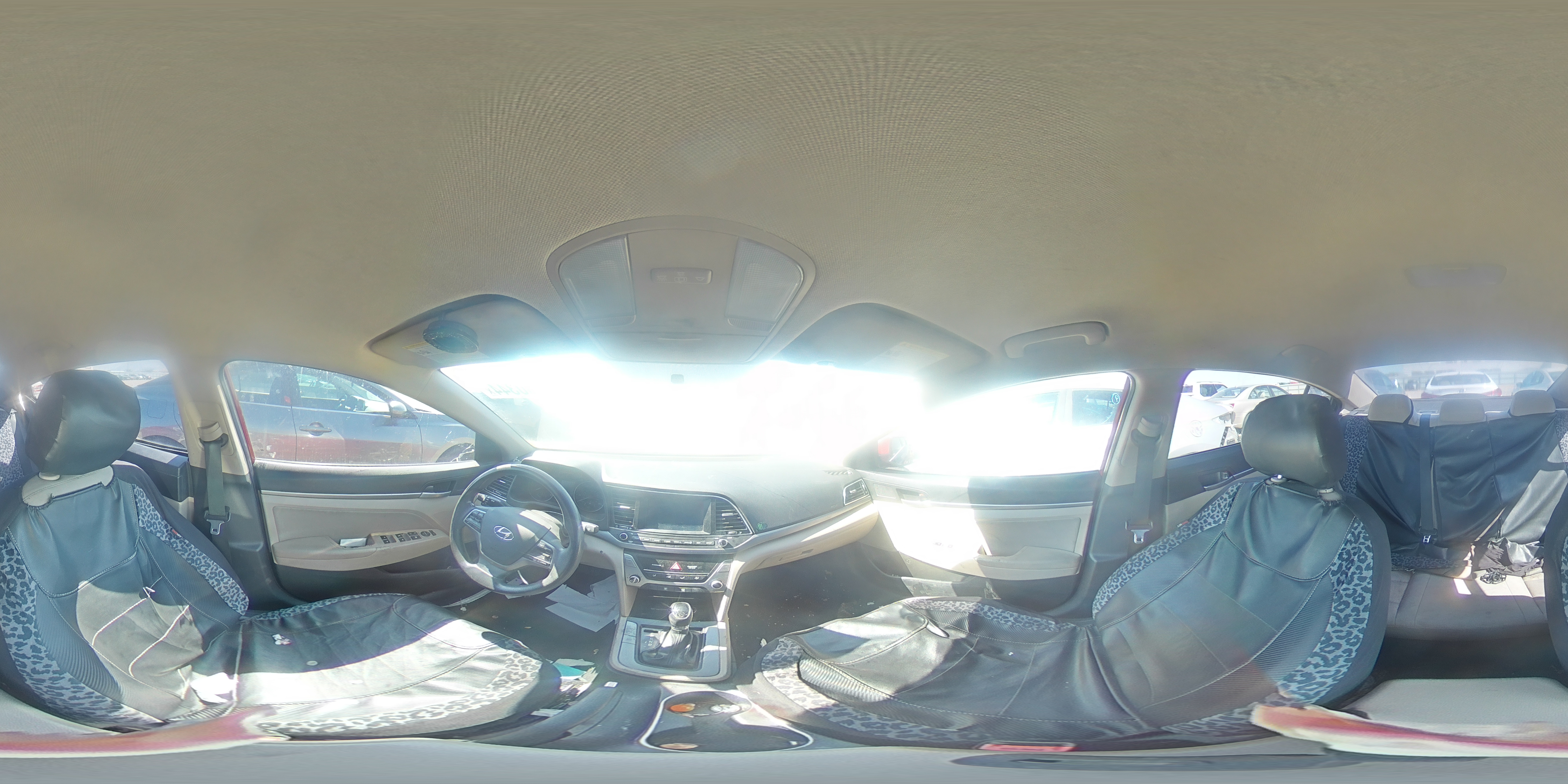 2017 Hyundai Elantra - Image 13