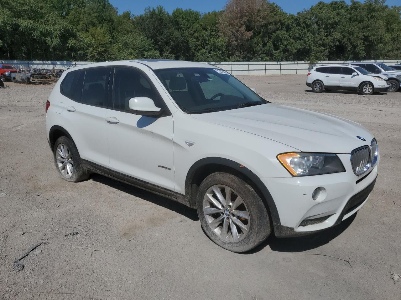 VIN 5UXWX9C56E0D19316 2014 BMW X3 no.4