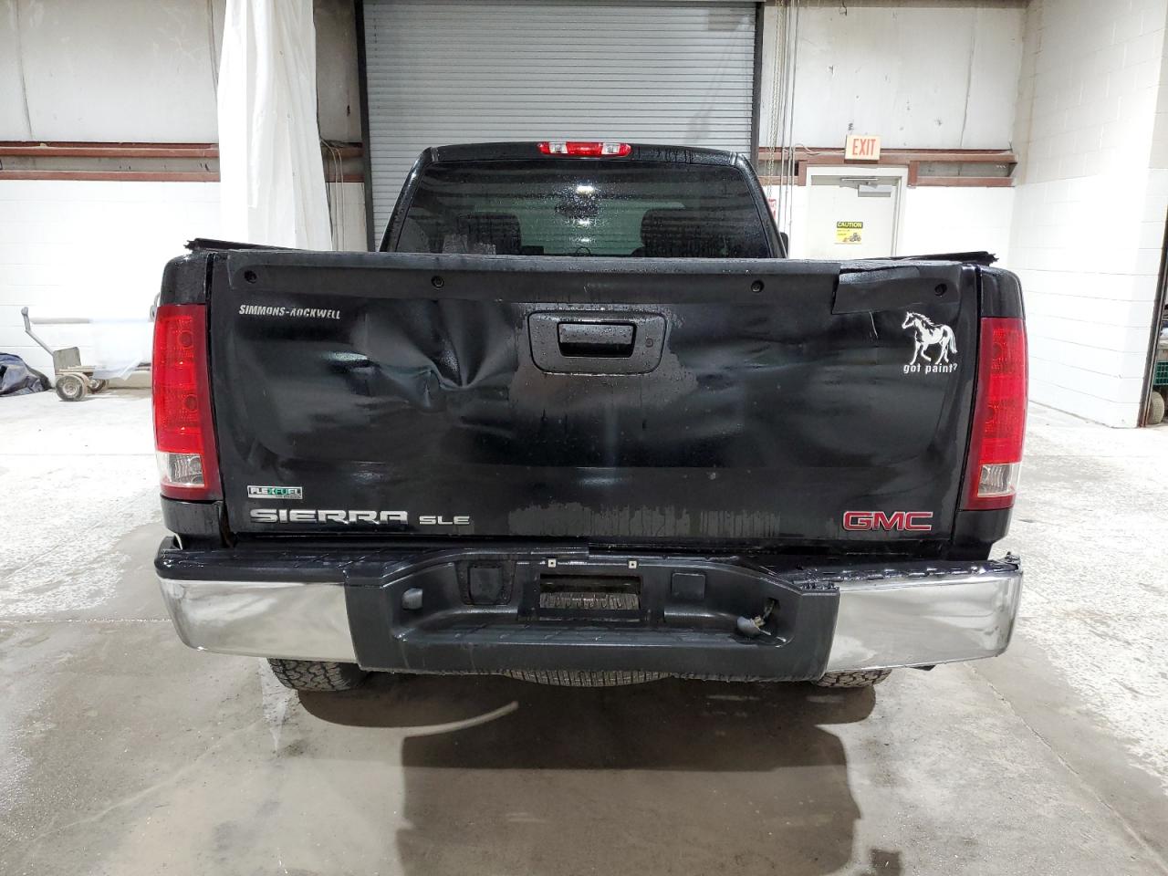 1GTR2VE30BZ176742 2011 GMC Sierra K1500 Sle