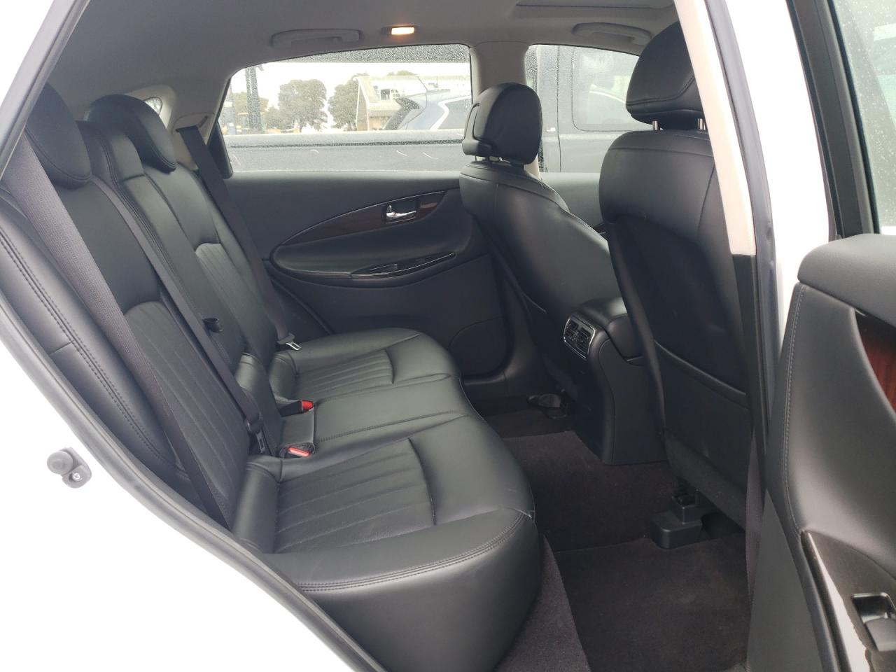 JN1BJ0RR2GM266701 2016 Infiniti Qx50