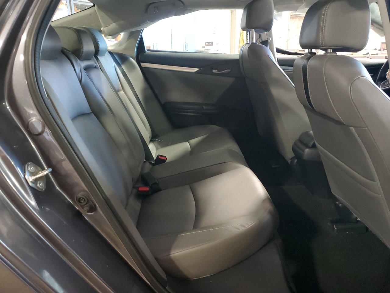 2HGFC1F77HH647662 2017 Honda Civic Exl