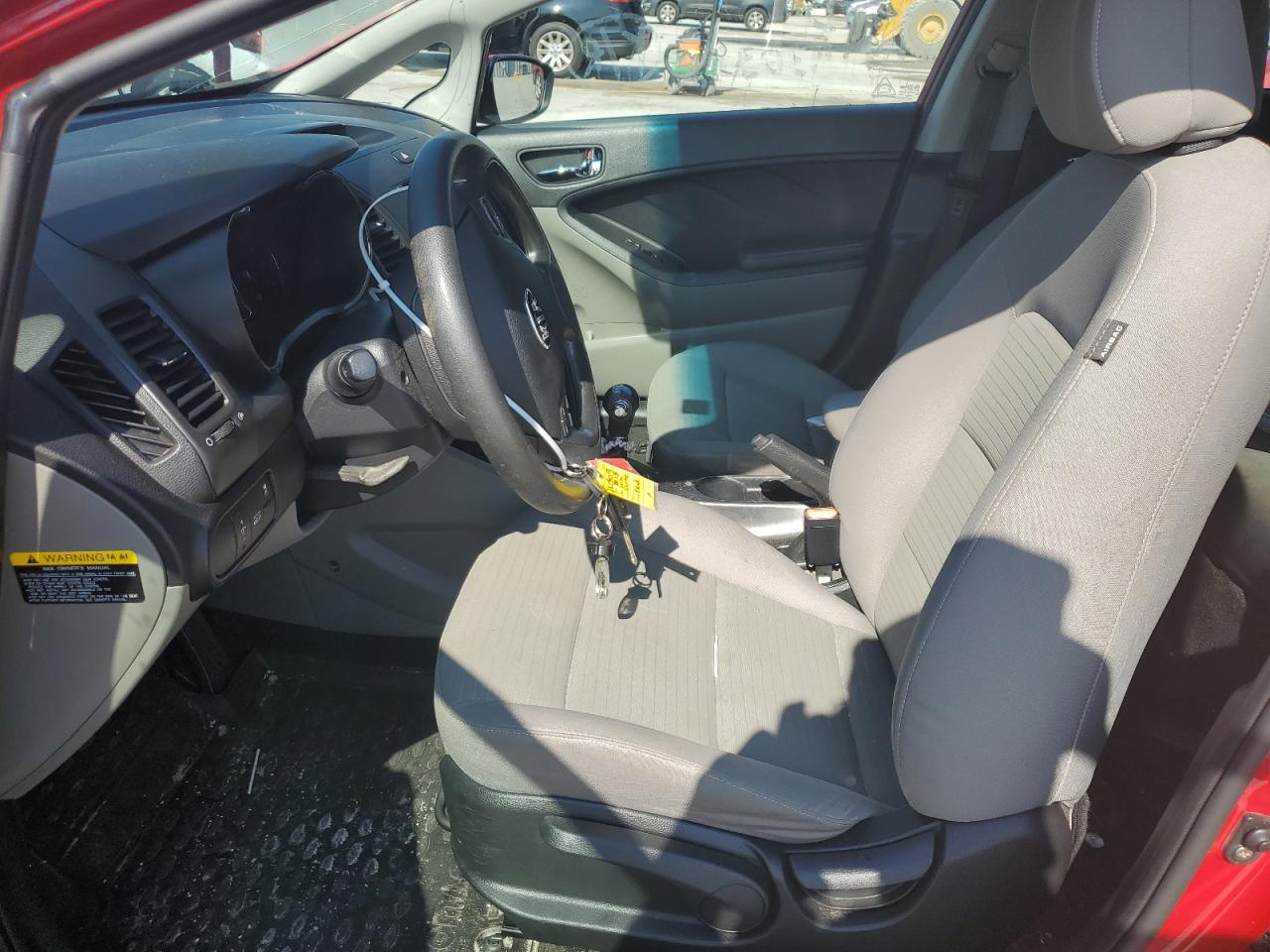 2015 Kia Forte - Image 7