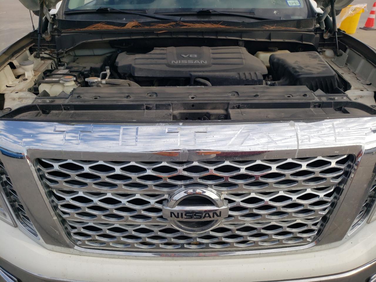 1N6AA1E6XHN560284 2017 Nissan Titan Sv