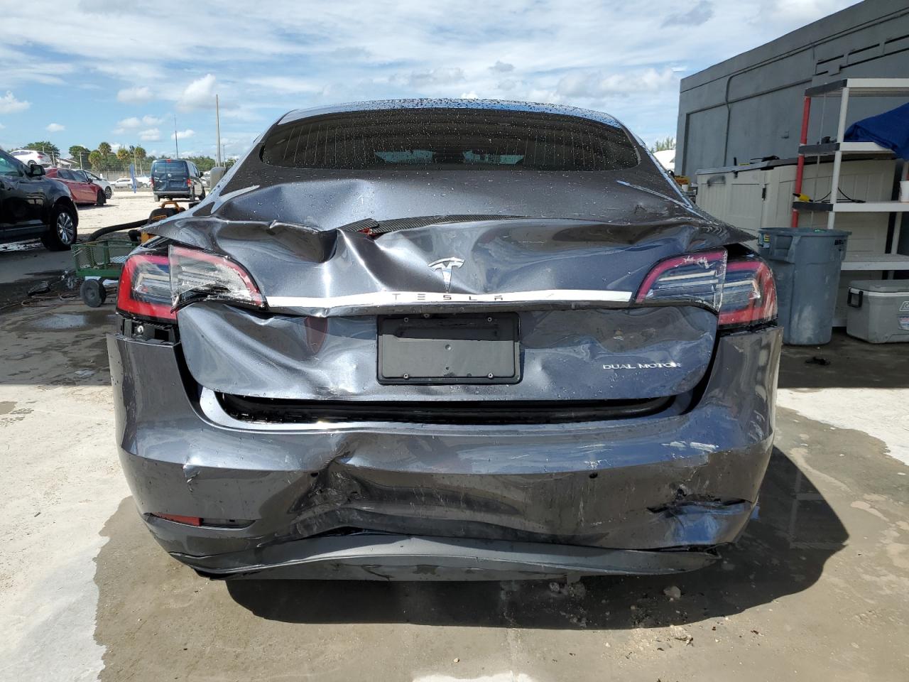 5YJ3E1EB3KF195045 2019 Tesla Model 3