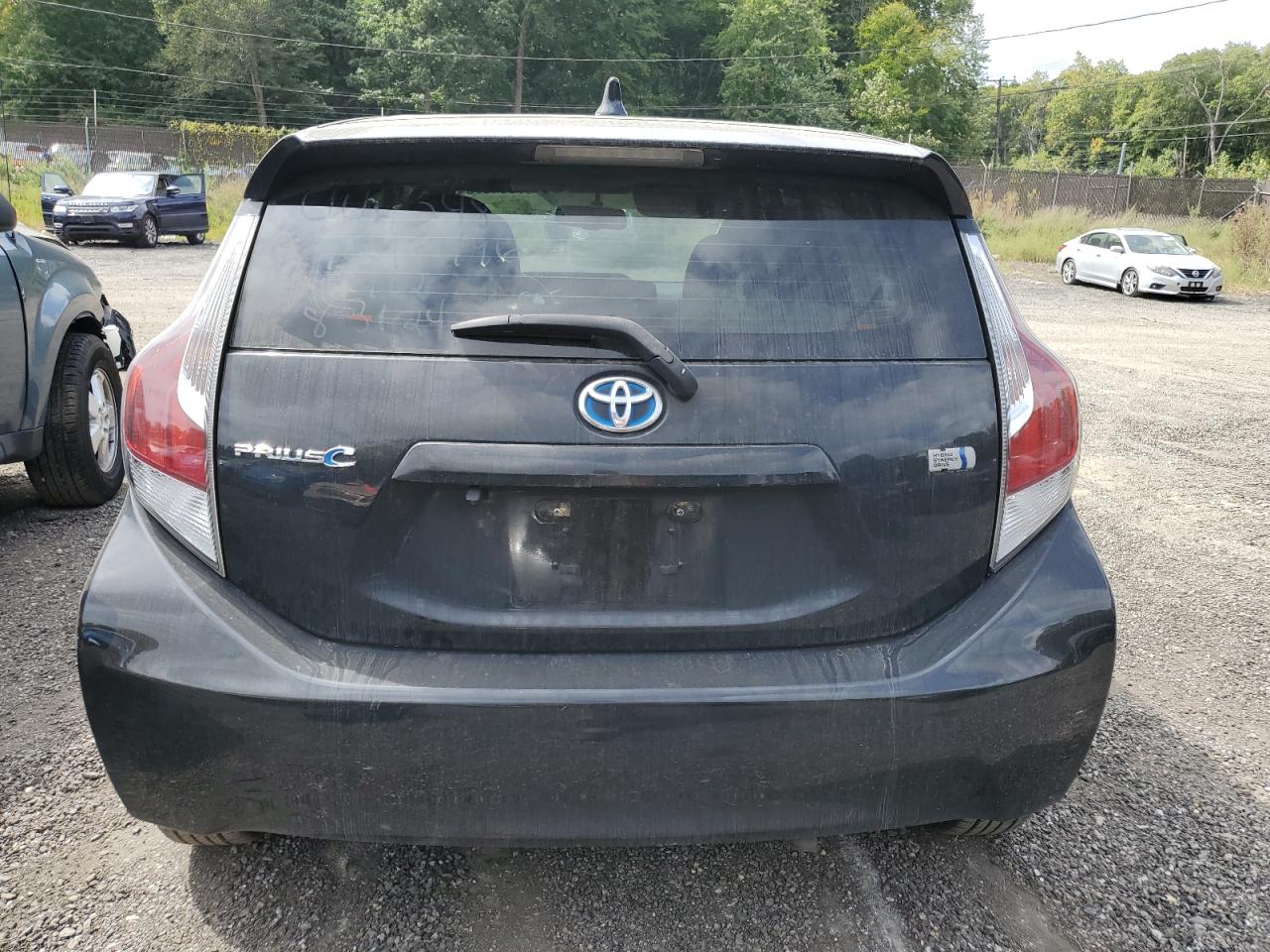 2016 Toyota Prius C VIN: JTDKDTB31G1135384 Lot: 70643734